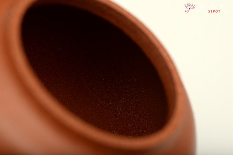 紫砂壶图片：张听刚装饰 憨厚可爱 降坡泥全手小茄段 - 宜兴紫砂壶网