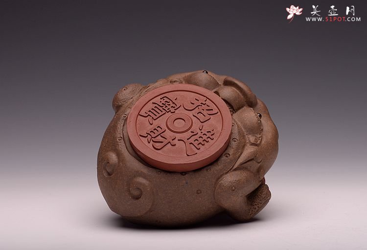 紫砂壶图片：金蟾托 - 宜兴紫砂壶网