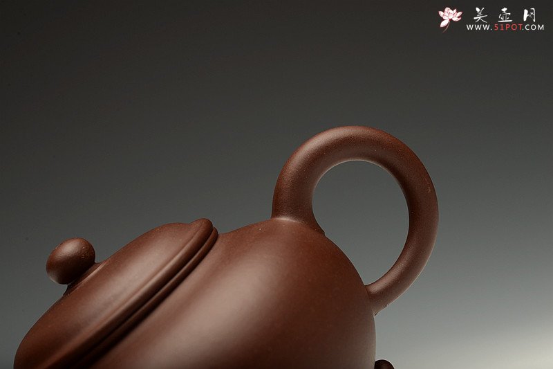 紫砂壶图片：神韵探寻 全手三足水平 实力体现 舒展大气 - 宜兴紫砂壶网