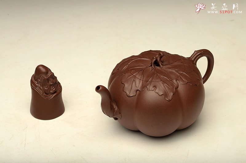 紫砂壶图片：顾正芳甲午年新作 薄胎筋囊花器 饱满挺拔 线条优美 全手工六瓣南瓜 - 宜兴紫砂壶网