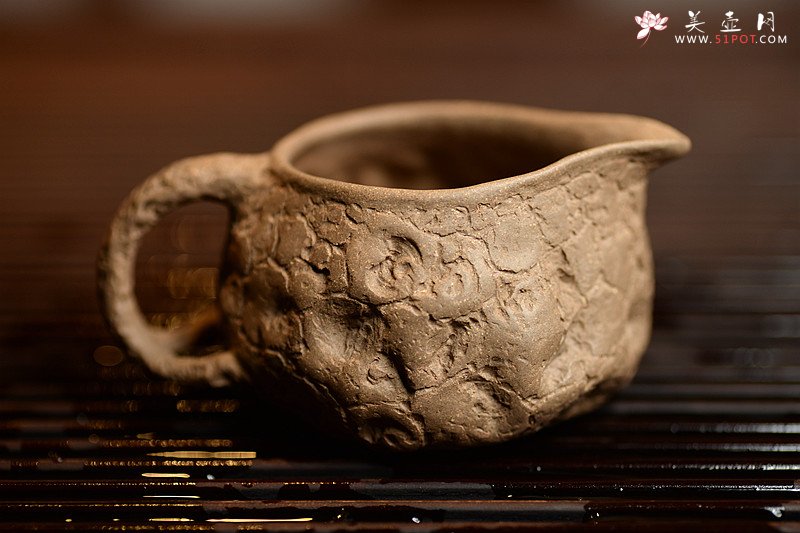 紫砂壶图片：茶盘玩趣  段泥全手龚春公道 - 宜兴紫砂壶网