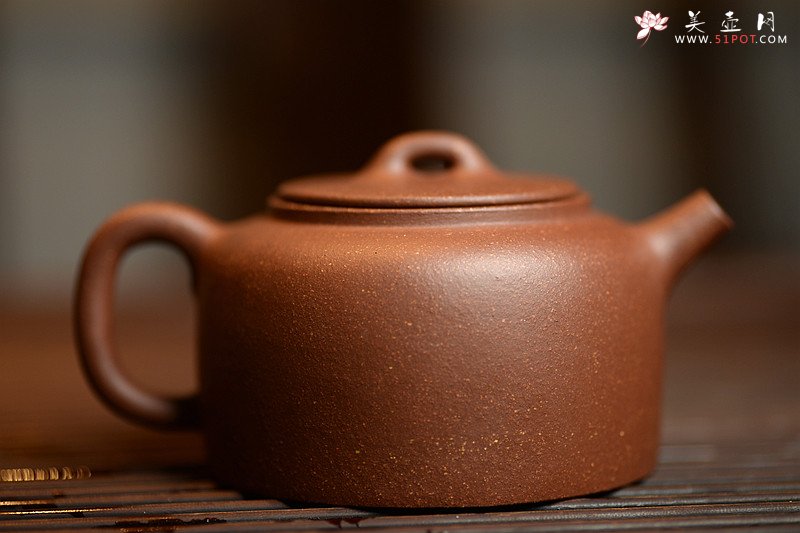 紫砂壶图片：汲深泉，清而甘；洗吾心，无忧烦~ 优质降坡泥 全手井泉 文人壶 - 宜兴紫砂壶网