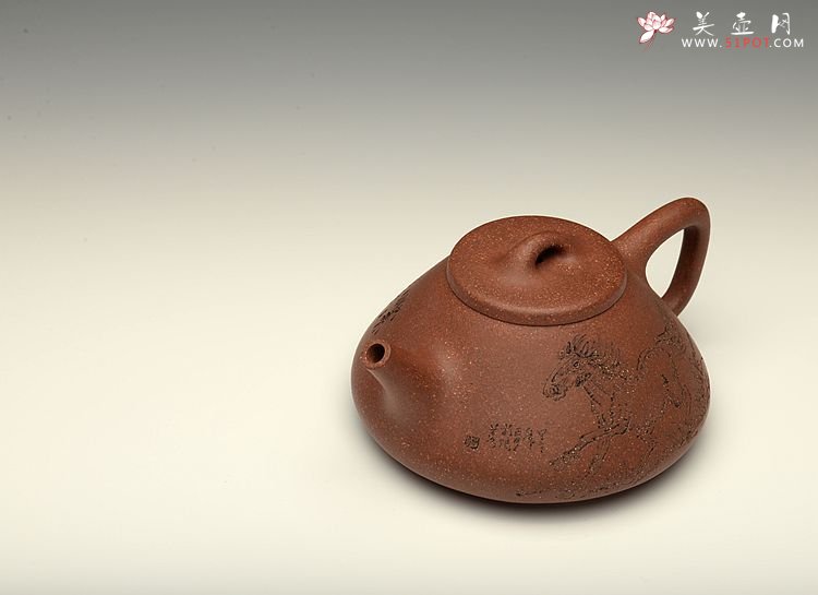 紫砂壶图片：周斌全手演绎 摹古子冶 不一样的风味~ 原矿鱼籽砂 - 宜兴紫砂壶网