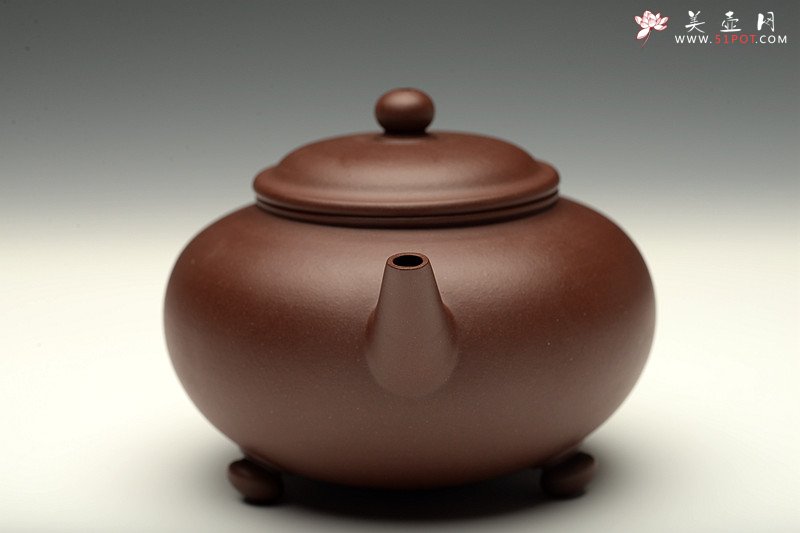紫砂壶图片：神韵探寻 全手三足水平 实力体现 舒展大气 - 宜兴紫砂壶网