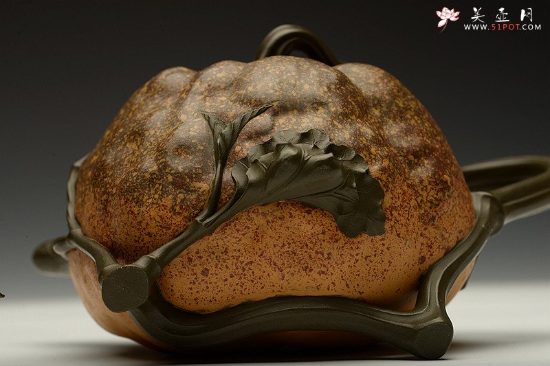 紫砂壶图片：写实风格之田园情趣~ 精品欣赏 - 宜兴紫砂壶网