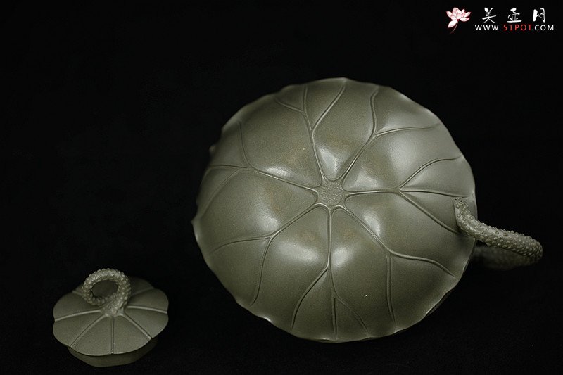 紫砂壶图片：紫砂臻品 荷叶微卷有清香之和合套壶 孙伟强张新亚合作 至美清廉 - 宜兴紫砂壶网