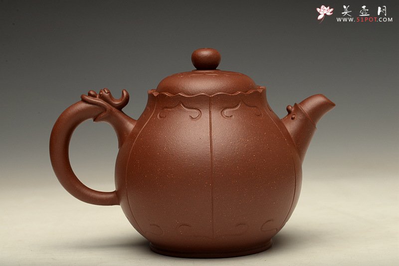 紫砂壶图片：黄龙源底槽青 造型新颖 实用精致 龙珠 - 宜兴紫砂壶网