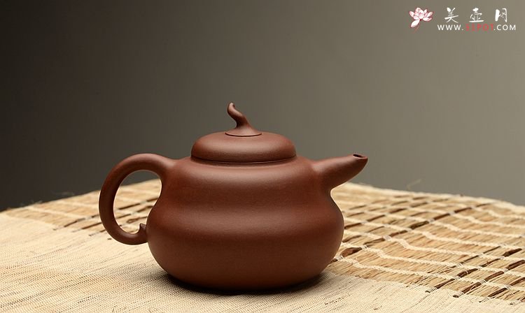 紫砂壶图片： 曼生十八式之全手一捺底葫芦 优质底槽青 经典代表作 - 宜兴紫砂壶网