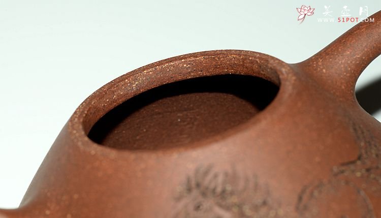 紫砂壶图片：周斌全手演绎 摹古子冶 不一样的风味~ 原矿鱼籽砂 - 宜兴紫砂壶网