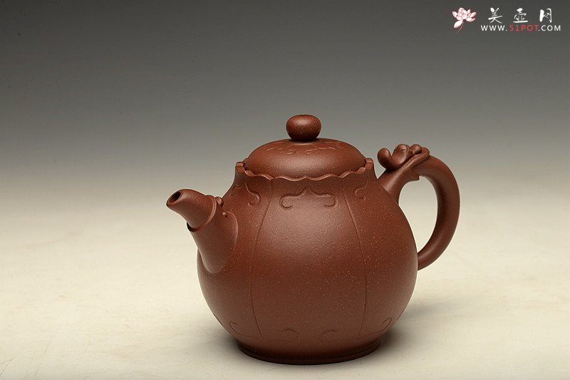 紫砂壶图片：黄龙源底槽青 造型新颖 实用精致 龙珠 - 宜兴紫砂壶网