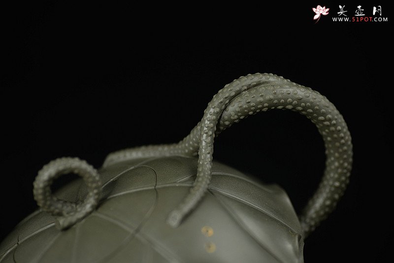 紫砂壶图片：紫砂臻品 荷叶微卷有清香之和合套壶 孙伟强张新亚合作 至美清廉 - 宜兴紫砂壶网