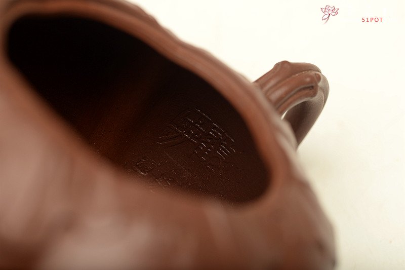 紫砂壶图片：顾正芳甲午年新作 薄胎筋囊花器 饱满挺拔 线条优美 全手工六瓣南瓜 - 宜兴紫砂壶网