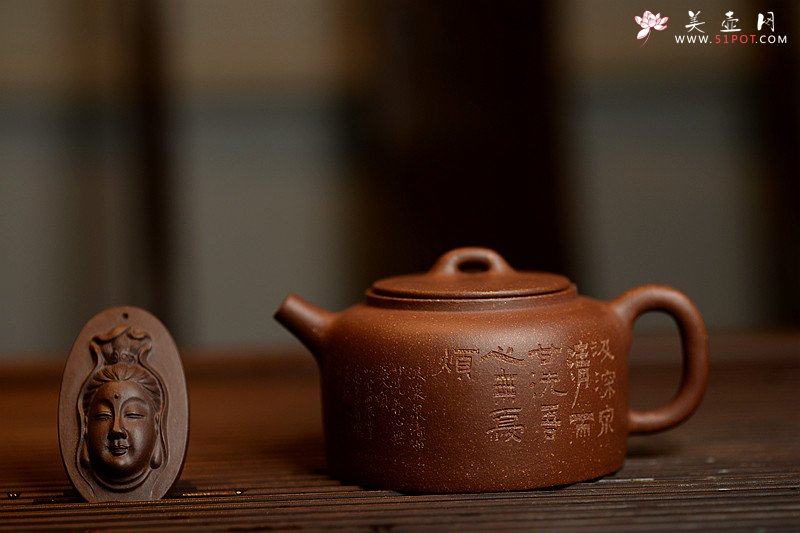 紫砂壶图片：汲深泉，清而甘；洗吾心，无忧烦~ 优质降坡泥 全手井泉 文人壶 - 宜兴紫砂壶网