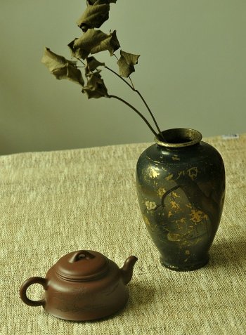 紫砂壶图片：陈进最新力作 温文尔雅 敦厚古朴 全手紫缘 - 宜兴紫砂壶网