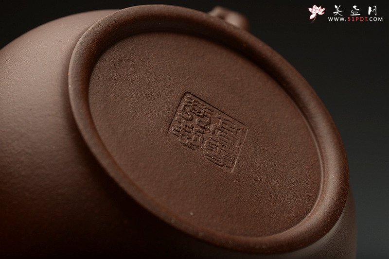 紫砂壶图片：进步之作 敦厚可人 简意花器 全手工双色惜春一对 - 宜兴紫砂壶网