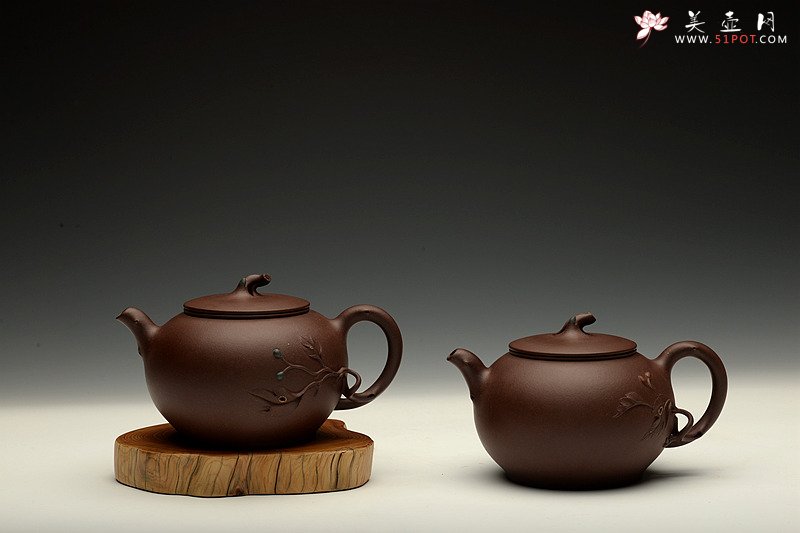 紫砂壶图片：进步之作 敦厚可人 简意花器 全手工双色惜春一对 - 宜兴紫砂壶网