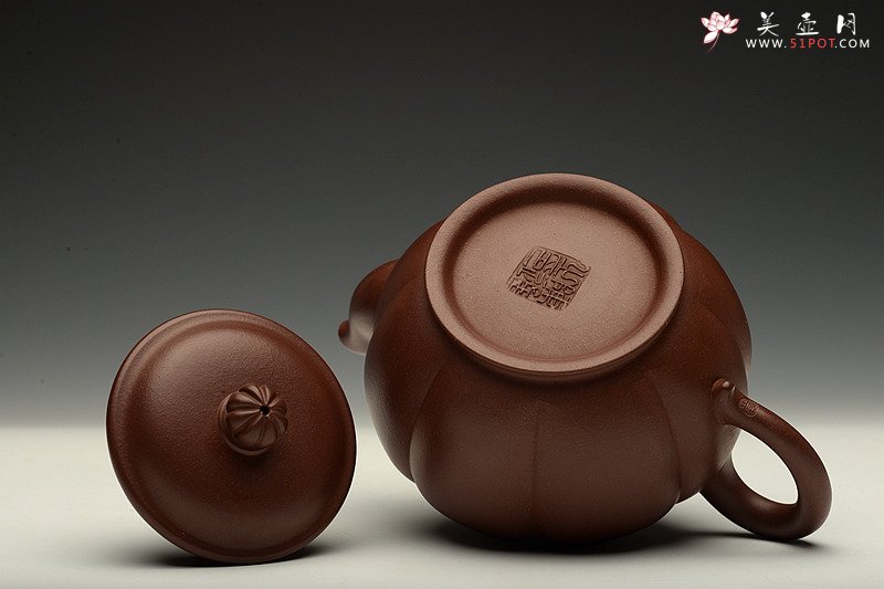 紫砂壶图片：筋囊佳器 端庄大方 清时风度~ 全手春蕾 - 宜兴紫砂壶网