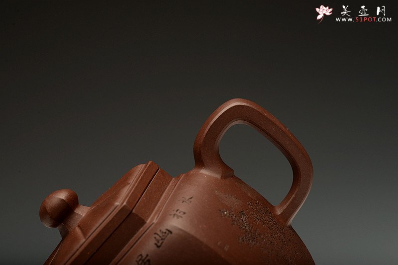 紫砂壶图片：助工袁德波装饰 通景山水  锦上添花 全手步步高登 - 宜兴紫砂壶网