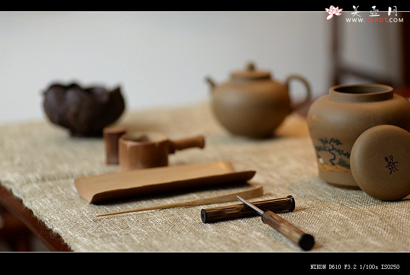 紫砂壶图片：美壶特惠  刘景风格 全手莲蓬荷叶公道 茶盘雅物~ - 宜兴紫砂壶网