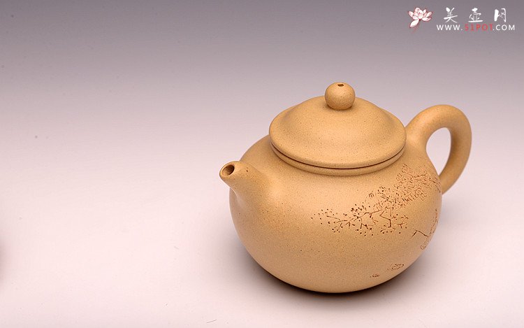 紫砂壶图片：实用有趣 本山绿之全手小莲子 刻绘古朴 - 宜兴紫砂壶网