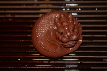 紫砂壶图片：茶盘小茶宠之蟠龙 - 宜兴紫砂壶网