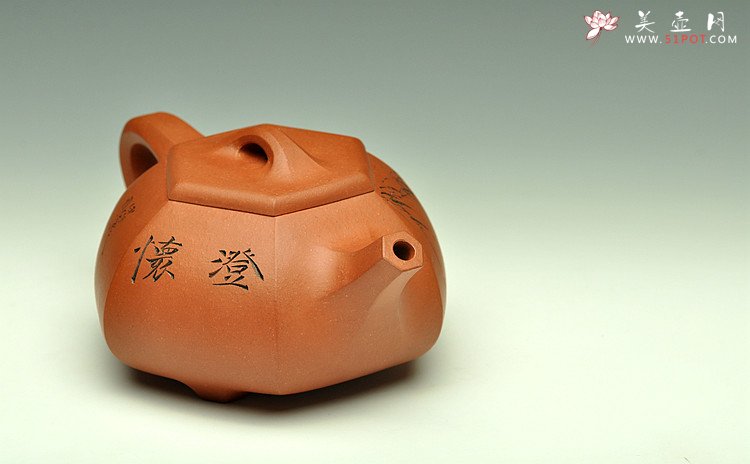 紫砂壶图片：线条流畅 挺拔有力  六方石瓢  实用佳品 - 宜兴紫砂壶网