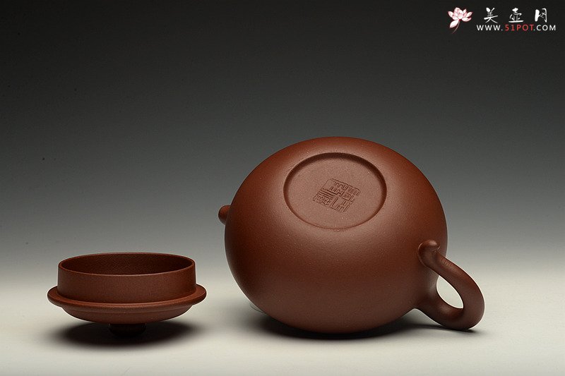 紫砂壶图片：传统器形 端庄大方  纯净黄龙山底槽青 全手仿古 - 宜兴紫砂壶网