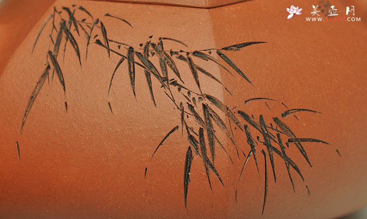 紫砂壶图片：线条流畅 挺拔有力  六方石瓢  实用佳品 - 宜兴紫砂壶网