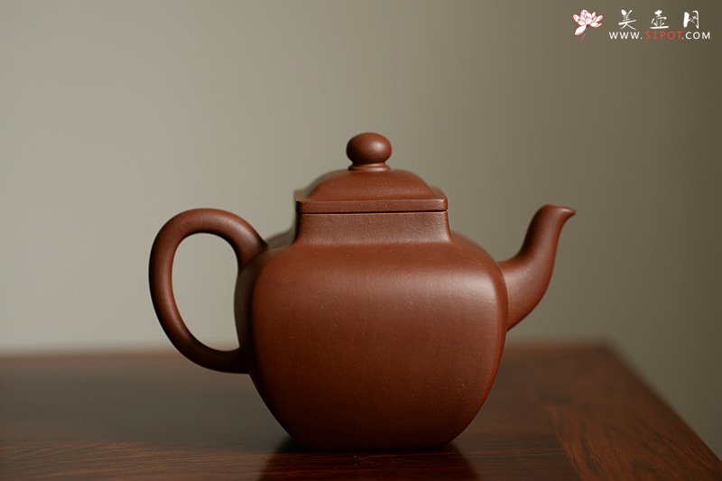紫砂壶图片：许学军最新力作 浑方寓圆 挺拔大气 全手方韵 - 宜兴紫砂壶网