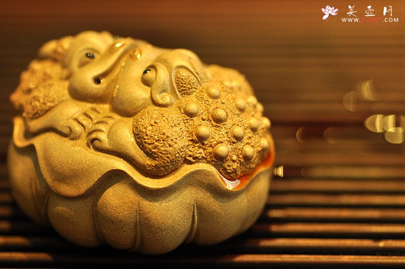 紫砂壶图片：优质段泥 做工精致 和和美美  镇纸or笔架or茶宠 - 宜兴紫砂壶网