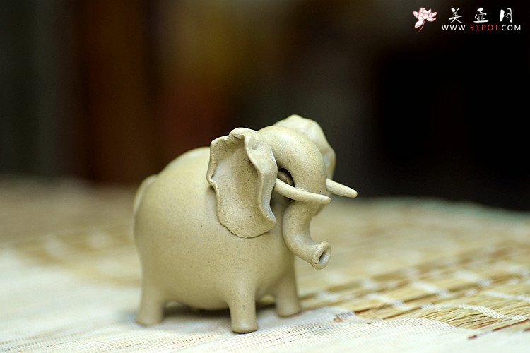 紫砂壶图片：马到吉象~ 施奇华特色文房茶宠 全手工 颇有玩味~ - 宜兴紫砂壶网