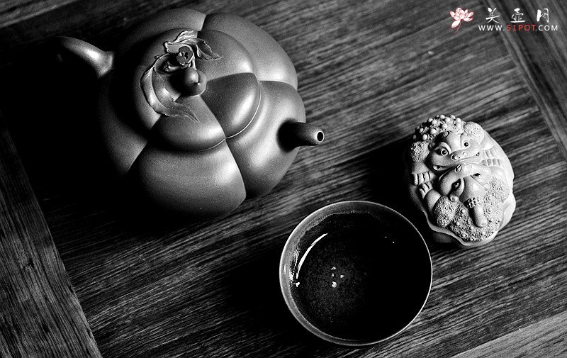 紫砂壶图片：顾正芳新品 高难度精品 饱满大气 全手上合桃 紫砂臻品 值得珍藏~ - 宜兴紫砂壶网