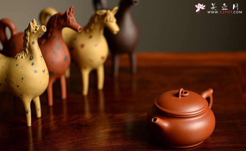 紫砂壶图片：功夫茶之朱泥小壶 灵秀之作  筑云 - 宜兴紫砂壶网