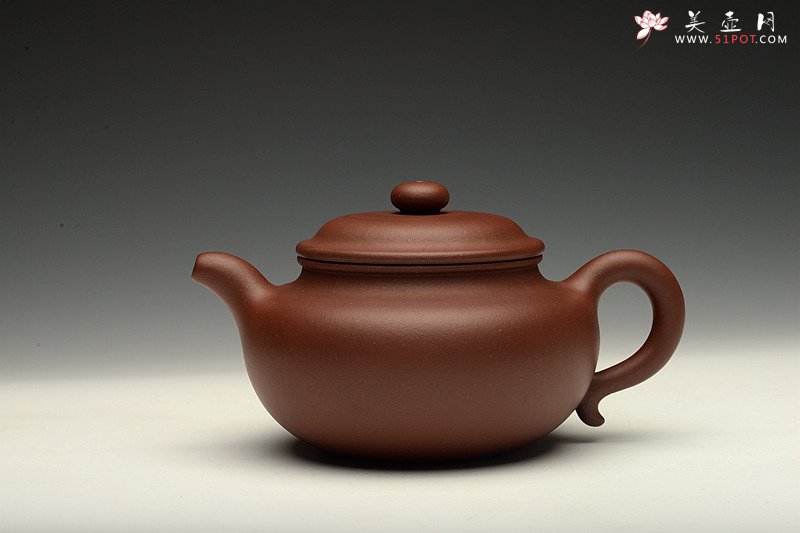 紫砂壶图片：传统器形 端庄大方  纯净黄龙山底槽青 全手仿古 - 宜兴紫砂壶网