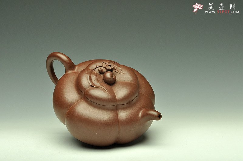 紫砂壶图片：顾正芳新品 高难度精品 饱满大气 全手上合桃 紫砂臻品 值得珍藏~ - 宜兴紫砂壶网