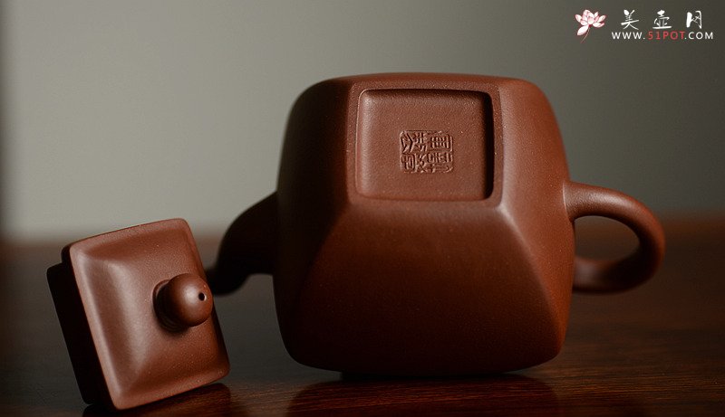 紫砂壶图片：许学军最新力作 浑方寓圆 挺拔大气 全手方韵 - 宜兴紫砂壶网