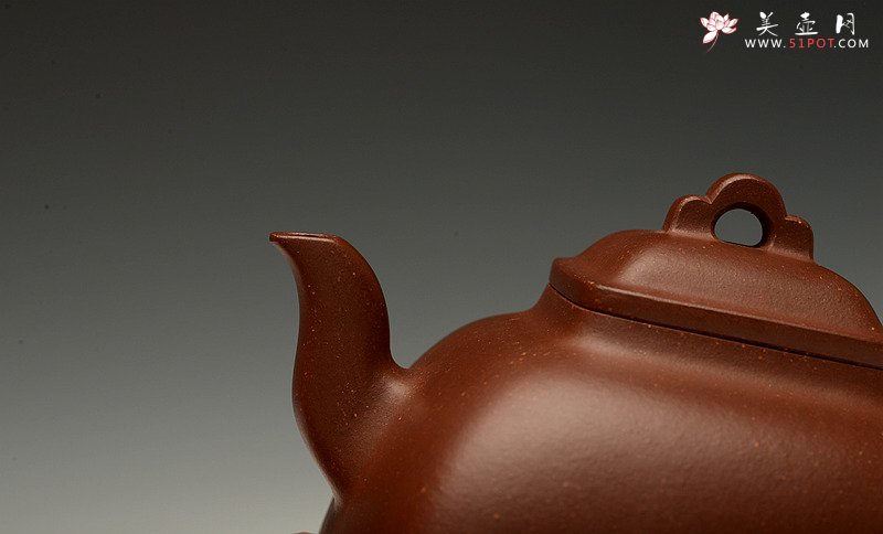 紫砂壶图片：全手工拍打成型 难度极高 孤棱 精工代表作 - 宜兴紫砂壶网