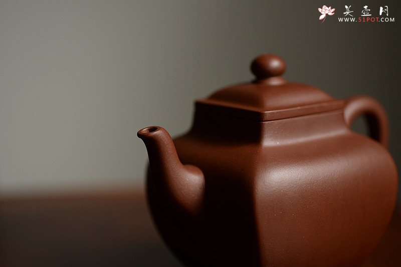 紫砂壶图片：许学军最新力作 浑方寓圆 挺拔大气 全手方韵 - 宜兴紫砂壶网