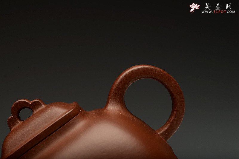 紫砂壶图片：全手工拍打成型 难度极高 孤棱 精工代表作 - 宜兴紫砂壶网