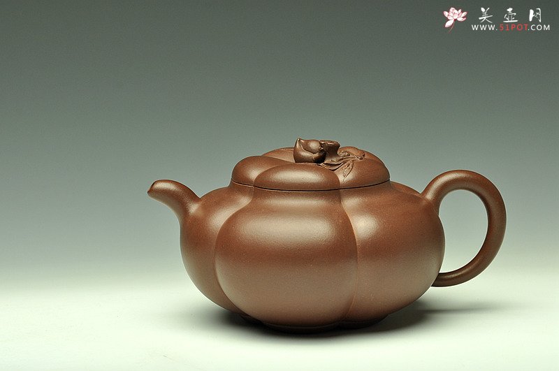 紫砂壶图片：顾正芳新品 高难度精品 饱满大气 全手上合桃 紫砂臻品 值得珍藏~ - 宜兴紫砂壶网