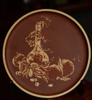 紫砂壶图片：陆逸舟精心装饰 清供挂盘 雅致书房 - 宜兴紫砂壶网