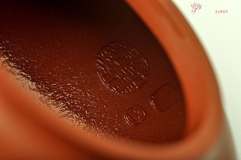 紫砂壶图片：温文尔雅 素雅精致  全手铺砂明华 - 宜兴紫砂壶网