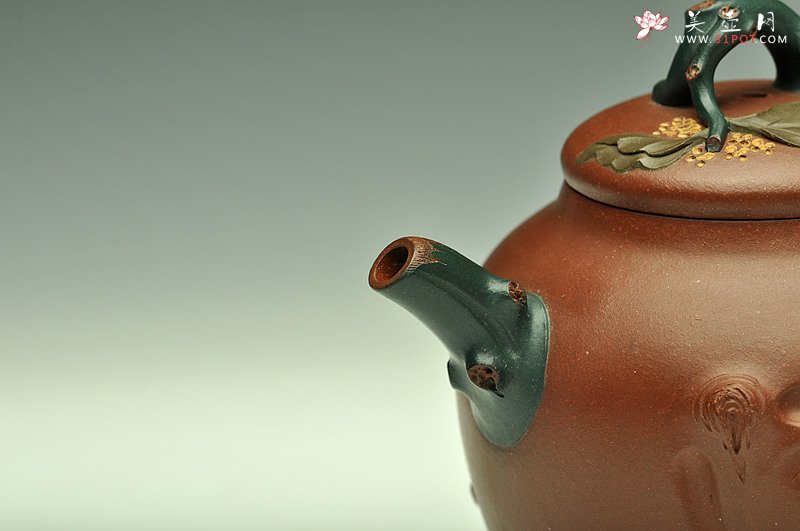 紫砂壶图片：三色装饰 贴塑精彩~ 桂花香二式 孙伟强张新亚合作 - 宜兴紫砂壶网