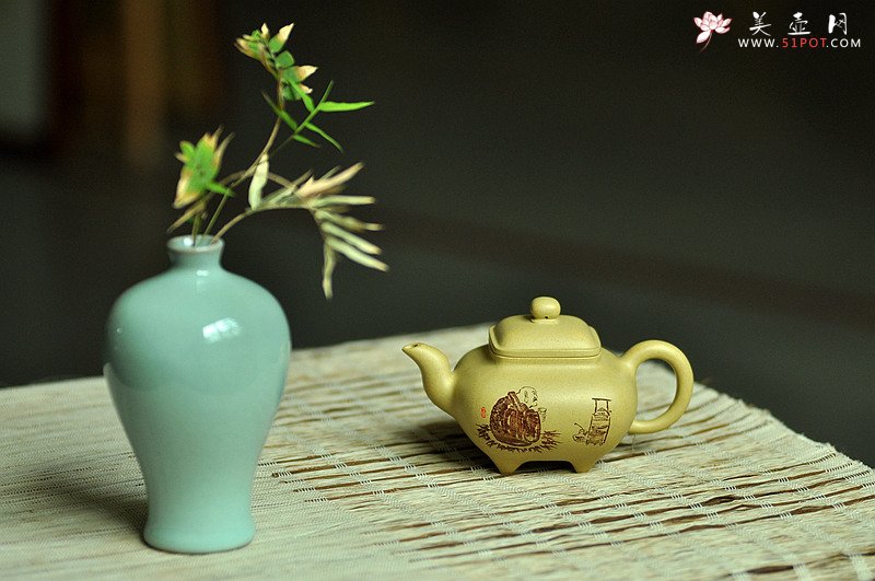 紫砂壶图片：文气小壶 器形端庄周正 本绿小传炉 - 宜兴紫砂壶网