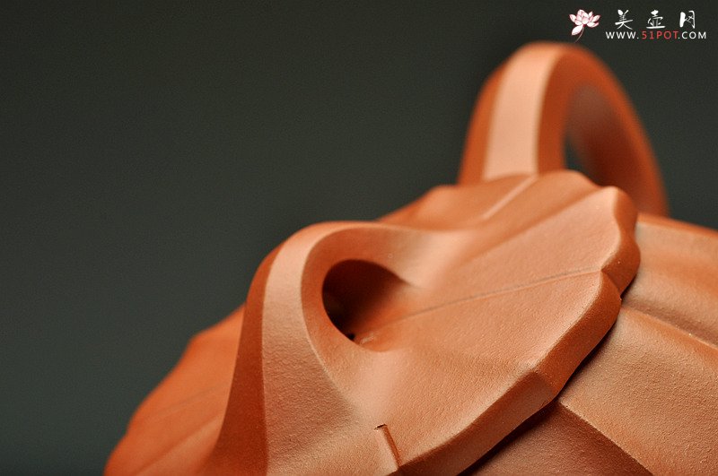 紫砂壶图片：纹理清晰 大品筋纹石瓢 - 宜兴紫砂壶网