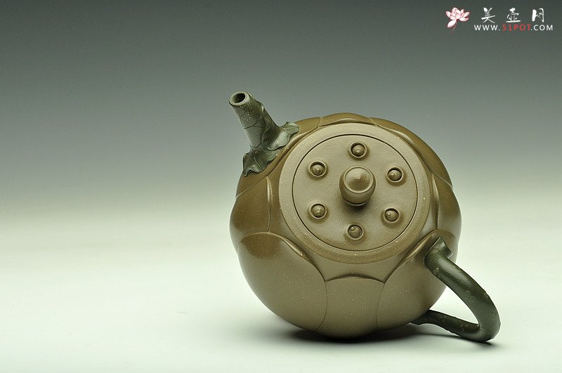 紫砂壶图片：原创作品孙伟强张新亚合作 灵秀之作 大气清美 宝莲 - 宜兴紫砂壶网