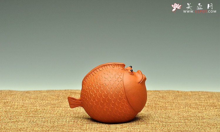 紫砂壶图片：全手茶宠 文房水注 年年有余   - 宜兴紫砂壶网