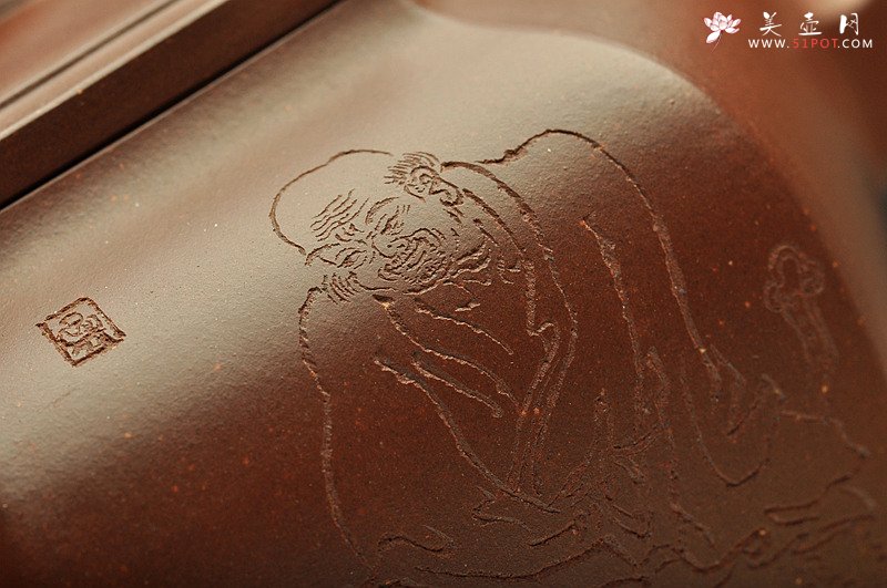 紫砂壶图片：强强联合 陈宏林精心装饰 飘逸灵动 全手大逸公六方 - 宜兴紫砂壶网