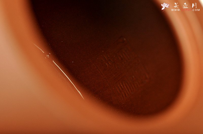 紫砂壶图片：顾氏遗风 精品代表作 全手大品汉铎 挺拔俊美 夏日畅饮~ - 宜兴紫砂壶网