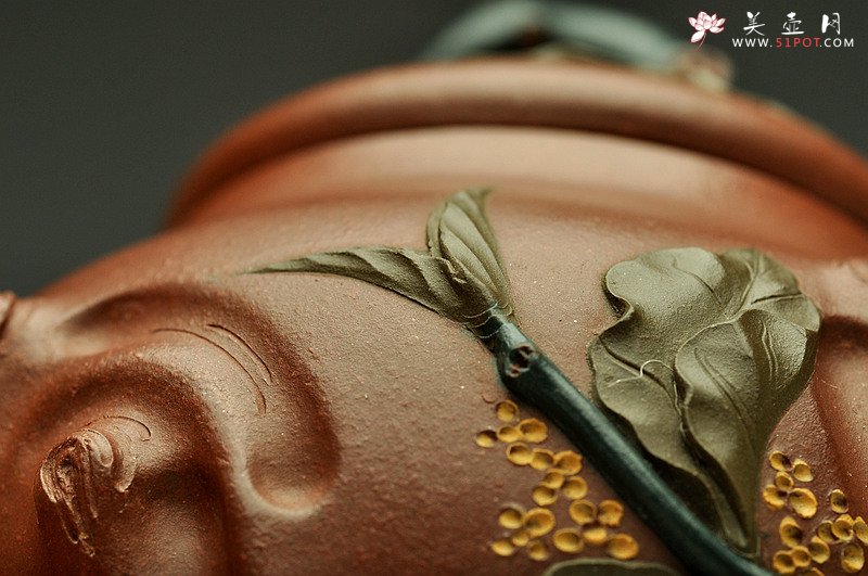 紫砂壶图片：三色装饰 贴塑精彩~ 桂花香二式 孙伟强张新亚合作 - 宜兴紫砂壶网